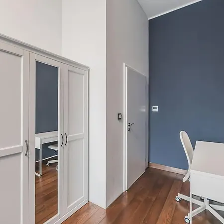 Private Room, Ac, W Kitchen 프라하