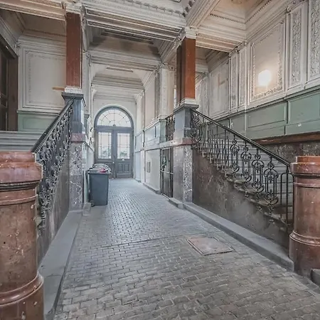 Private Room, Ac, W Kitchen *